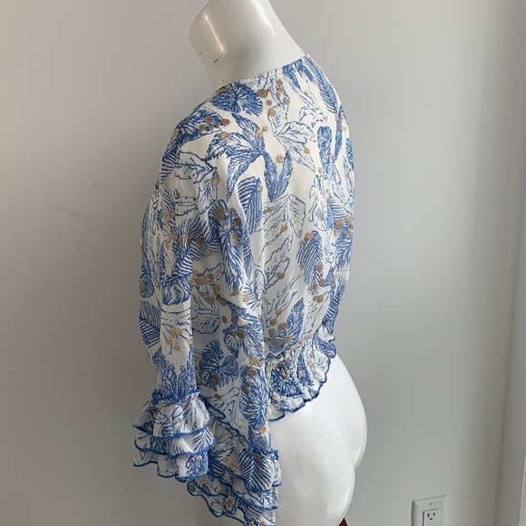 BTFL-life tropical leaf print , blue and white cropped, smoked waist top, size M - Picture 8 of 16